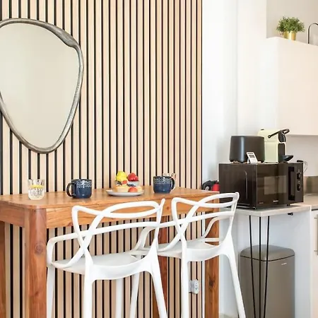 L46 2p Port, 2min Du Cap Et 5 Du Port/ Clim & Wifi Apartment *