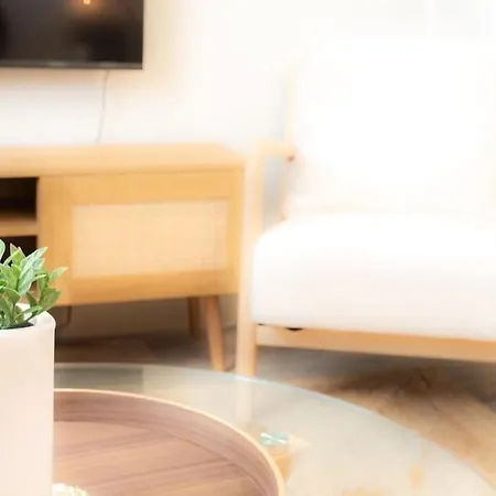 Apartment L46 2p Port, 2min Du Cap Et 5 Du Port/ Clim & Wifi Nice