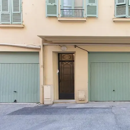 L46 2p Port, 2min Du Cap Et 5 Du Port/ Clim & Wifi