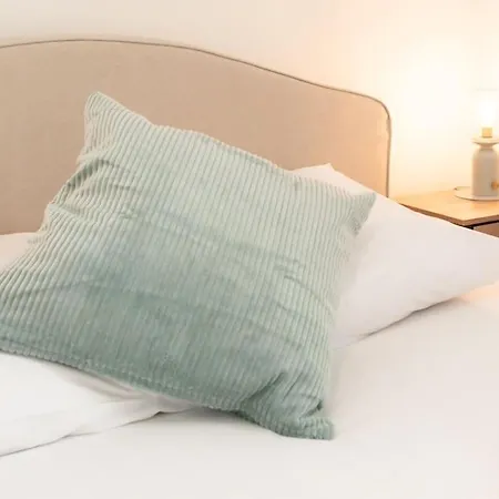 Apartment L46 2p Port, 2min Du Cap Et 5 Du Port/ Clim & Wifi Nice