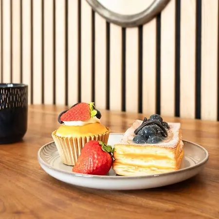 L46 2p Port, 2min Du Cap Et 5 Du Port/ Clim & Wifi *