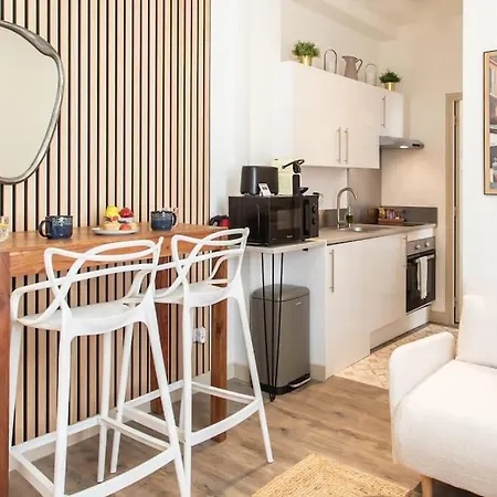 L46 2p Port, 2min Du Cap Et 5 Du Port/ Clim & Wifi Apartment *